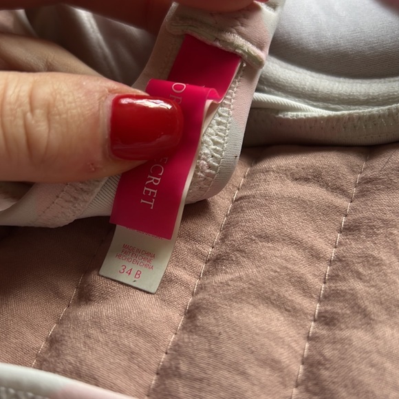 VS pink and white stripped bathing suit - Picture 4 of 5